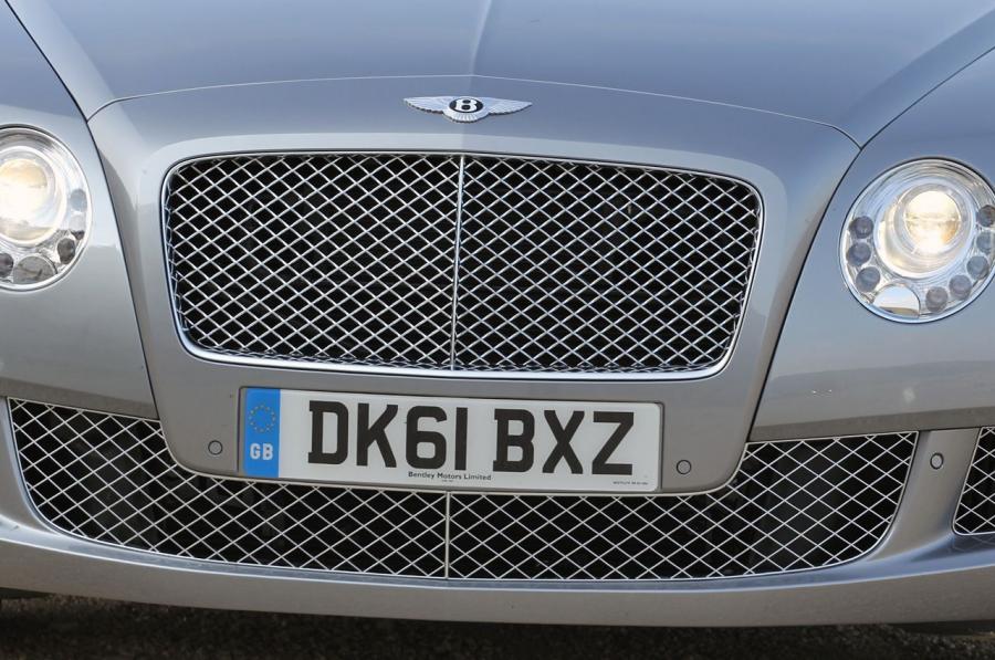  Bentley Continental GTC 2012 года  (фото 57 из 141)